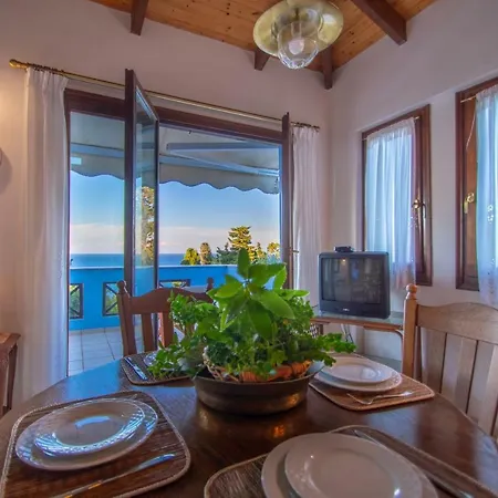 Bella Mare Tsilivi Villas Aparthotel 3*